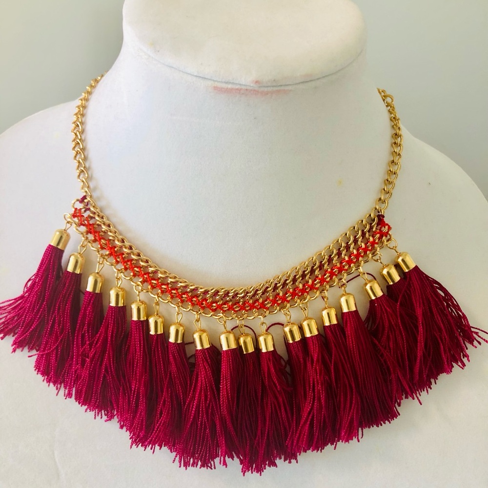 Fuchsia Festive Necklace